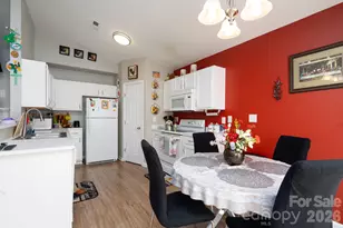 3117 Willamette Valley Dr, Charlotte, NC 28215 - Photo 11