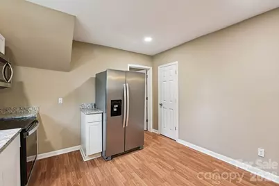 209 W Marsh Street, Salisbury, NC 28144 - Photo 9