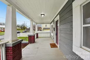 209 W Marsh St, Salisbury, NC 28144 - Photo 3