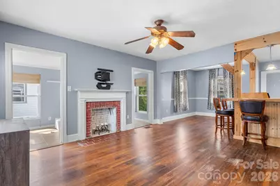 1339 11th Street NW, Hickory, NC 28601 - Photo 5