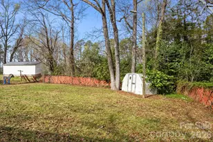 3200 Markland Dr, Charlotte, NC 28208 - Photo 19