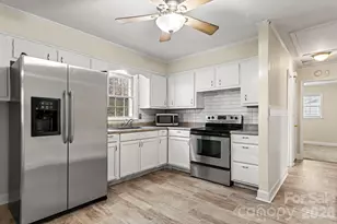 3200 Markland Dr, Charlotte, NC 28208 - Photo 5