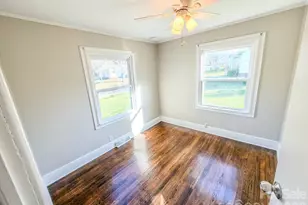 5216 Eaton Cir, Charlotte, NC 28208 - Photo 9