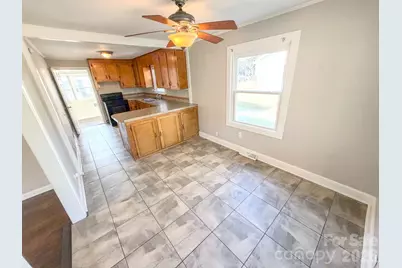 5216 Eaton Circle, Charlotte, NC 28208 - Photo 5