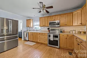 7614 Rolling Hill Rd, Charlotte, NC 28227 - Photo 13