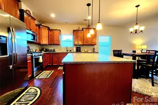 7315 Strawberry Fields Ln, Charlotte, NC 28278 - Photo 11