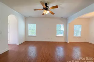 112 Coral Ln, Mooresville, NC 28117 - Photo 3