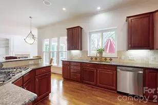 5423 Piper Glen Dr, Charlotte, NC 28277 - Photo 17