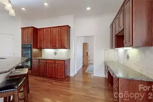 5423 Piper Glen Dr, Charlotte, NC 28277 - Photo 15