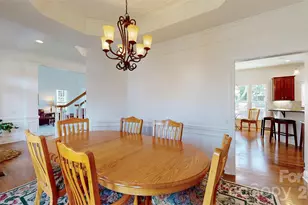 5423 Piper Glen Dr, Charlotte, NC 28277 - Photo 9