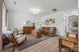 5223 Fernhill Dr, Charlotte, NC 28217 - Photo 3