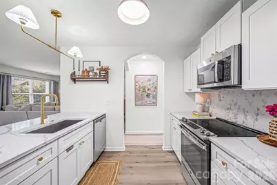 5223 Fernhill Drive, Charlotte, NC 28217 - Photo 7