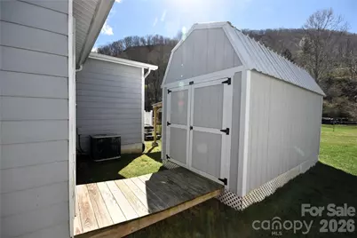 148 Market Street, Maggie Valley, NC 28751 - Photo 3