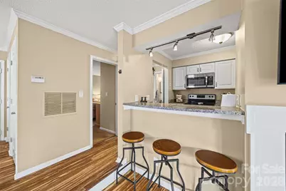 308 Queens Road #17, Charlotte, NC 28204 - Photo 7