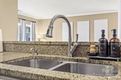 308 Queens Road #17, Charlotte, NC 28204 - Photo 11