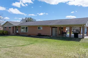 103 Hamp St, Morganton, NC 28655 - Photo 5