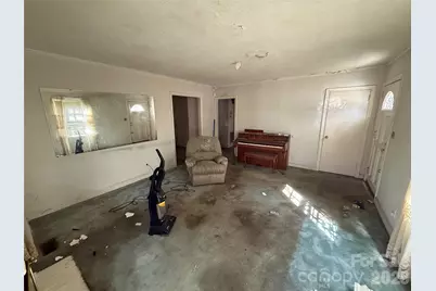 4215 Dinglewood Avenue, Charlotte, NC 28205 - Photo 9