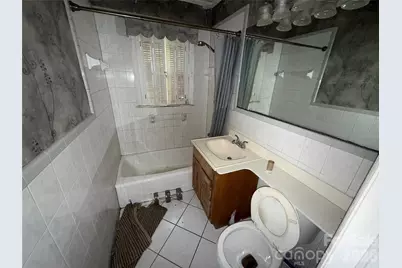 4215 Dinglewood Avenue, Charlotte, NC 28205 - Photo 13