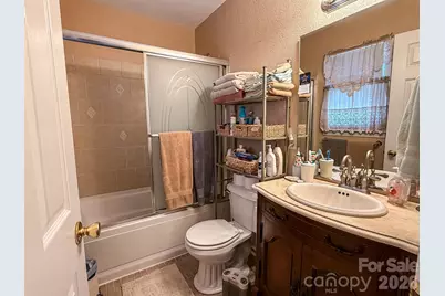 1017 3rd Avenue NW, Conover, NC 28613 - Photo 27