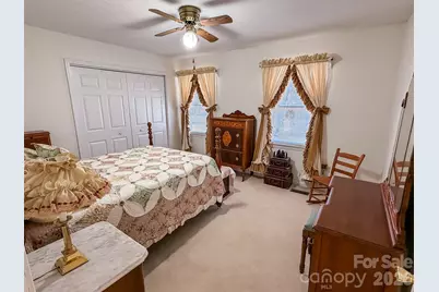 1017 3rd Avenue NW, Conover, NC 28613 - Photo 37