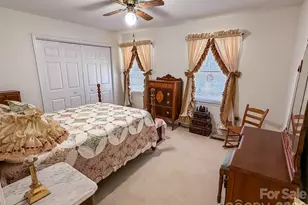 1017 3rd Ave NW, Conover, NC 28613 - Photo 37