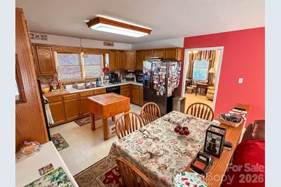 1017 3rd Avenue NW, Conover, NC 28613 - Photo 13