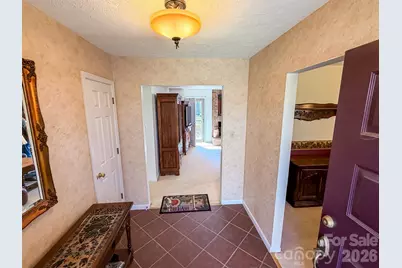 1017 3rd Avenue NW, Conover, NC 28613 - Photo 7