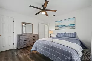 9041 J M Keynes Dr, Charlotte, NC 28262 - Photo 7