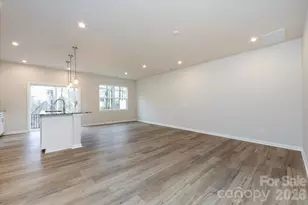 6001 Longar Ln, Charlotte, NC 28269 - Photo 5