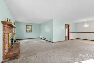 47 Sevier Dr, Hendersonville, NC 28791 - Photo 5