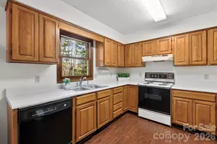 47 Sevier Dr, Hendersonville, NC 28791 - Photo 15