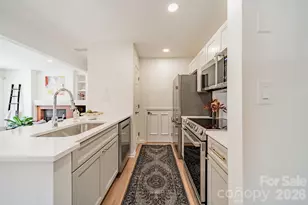 419 W 8th St, Charlotte, NC 28202 - Photo 5