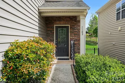 1109 Blackwaterside Drive, Fort Mill, SC 29715 - Photo 3