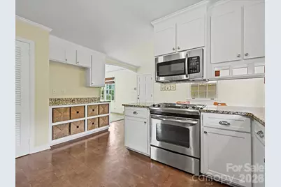 3927 Barclay Downs Drive, Charlotte, NC 28209 - Photo 17