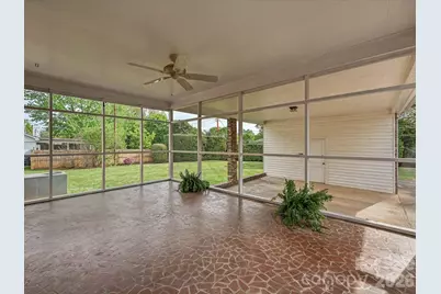 3927 Barclay Downs Drive, Charlotte, NC 28209 - Photo 27