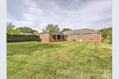 3927 Barclay Downs Drive, Charlotte, NC 28209 - Photo 29