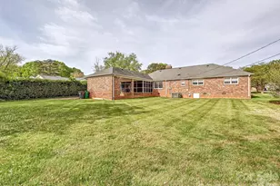 3927 Barclay Downs Dr, Charlotte, NC 28209 - Photo 29