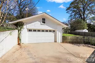 741 Brockbank Rd, Charlotte, NC 28209 - Photo 35