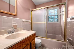 3 Country Rd, Hendersonville, NC 28791 - Photo 23