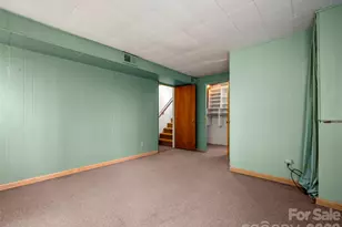 3 Country Rd, Hendersonville, NC 28791 - Photo 29