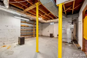 3 Country Rd, Hendersonville, NC 28791 - Photo 35