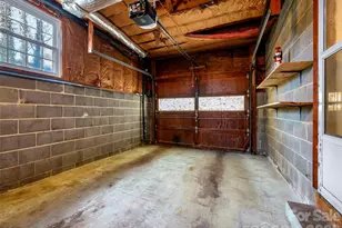 3 Country Rd, Hendersonville, NC 28791 - Photo 33