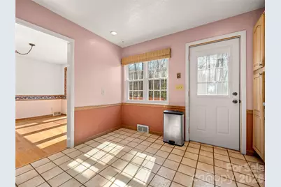 3 Country Road, Hendersonville, NC 28791 - Photo 15