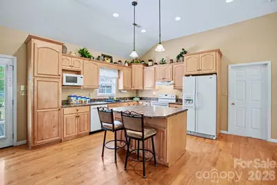 270 Spicewood Circle, Troutman, NC 28166 - Photo 7
