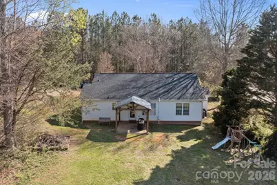 107 Panther Creek Road E, Troutman, NC 28166 - Photo 33