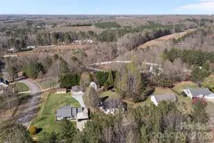 107 Panther Creek Road E, Troutman, NC 28166 - Photo 37