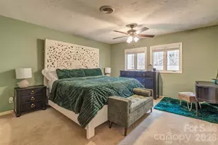 540 Britton Creek Dr, Hendersonville, NC 28791 - Photo 13