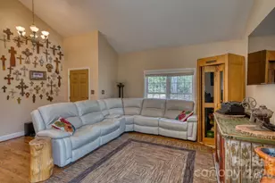 45 Baton Ln, Asheville, NC 28803 - Photo 5