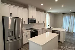 4002 Citra Ln, Charlotte, NC 28217 - Photo 3