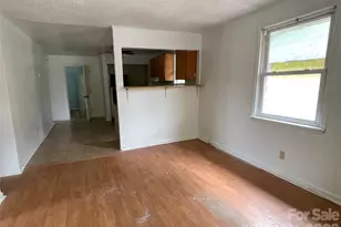 410 Mill Rd, Charlotte, NC 28216 - Photo 7